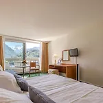 Metropole Hotel 4*