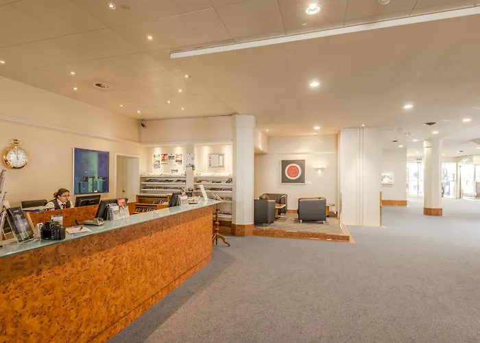 Metropole Отель 4*