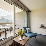 Metropole 4*