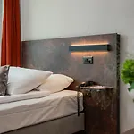 Metropole Hotel 4*