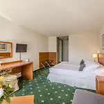 Metropole Hotel