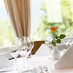 Metropole Hotel 4*