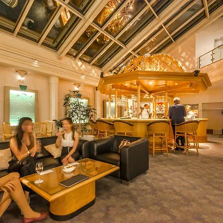 Metropole فندق 4*